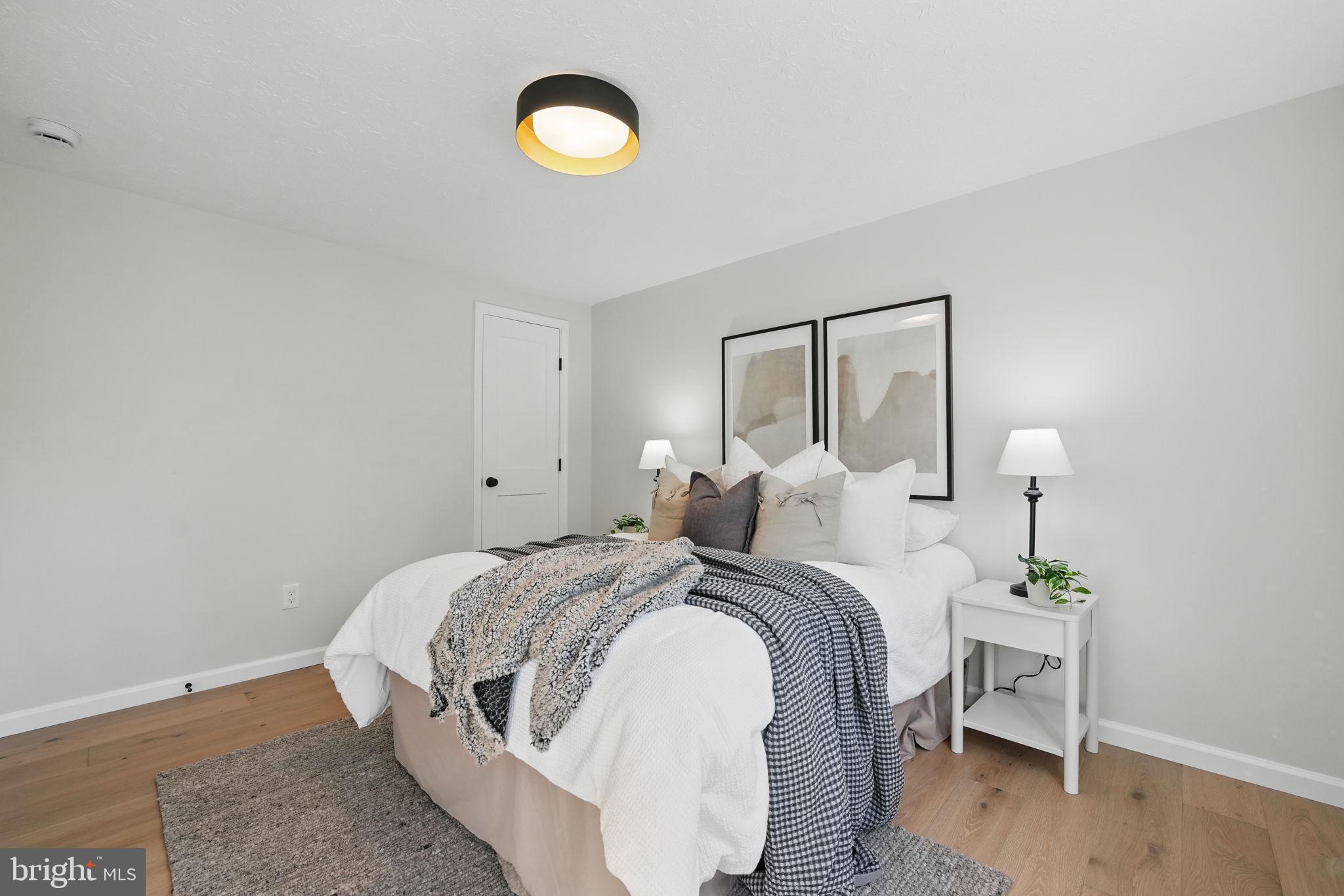 BURKE CENTRE - Residential