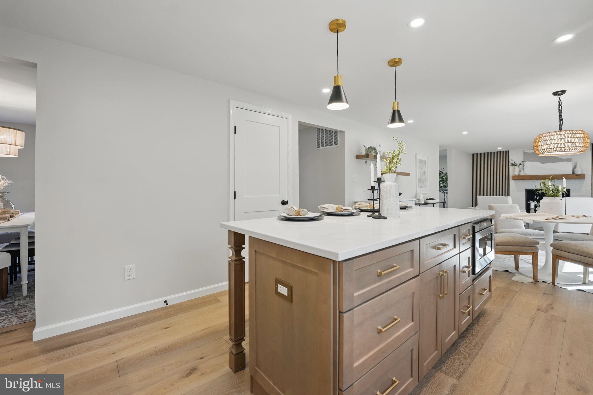 BURKE CENTRE - Residential