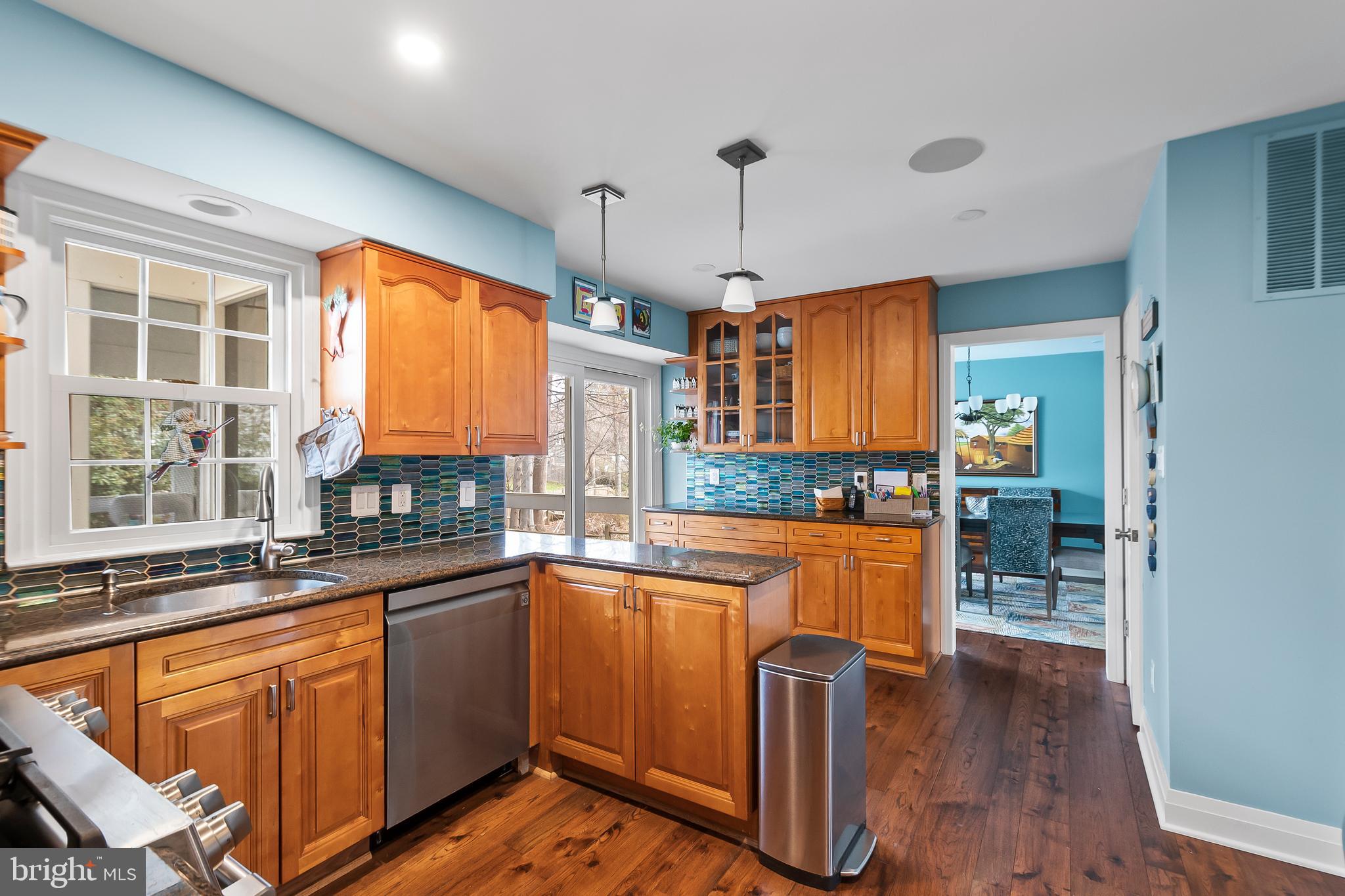 ROLLING VALLEY - Residential