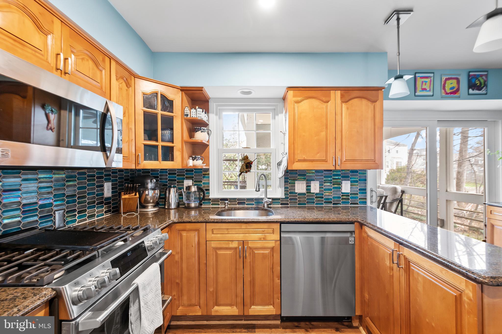 ROLLING VALLEY - Residential