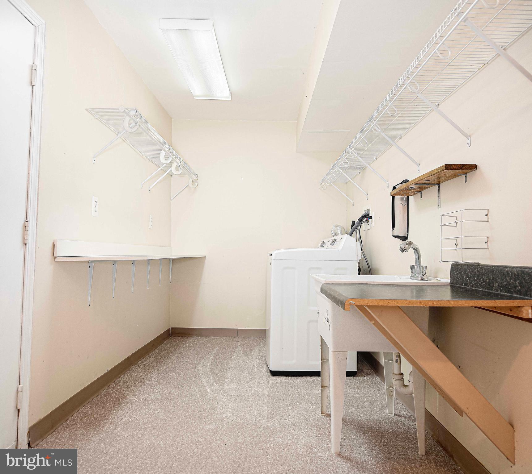 OLD FIELDS - Residential