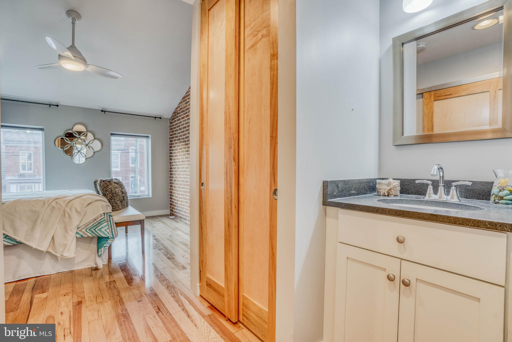 LOCUST POINT - Residential