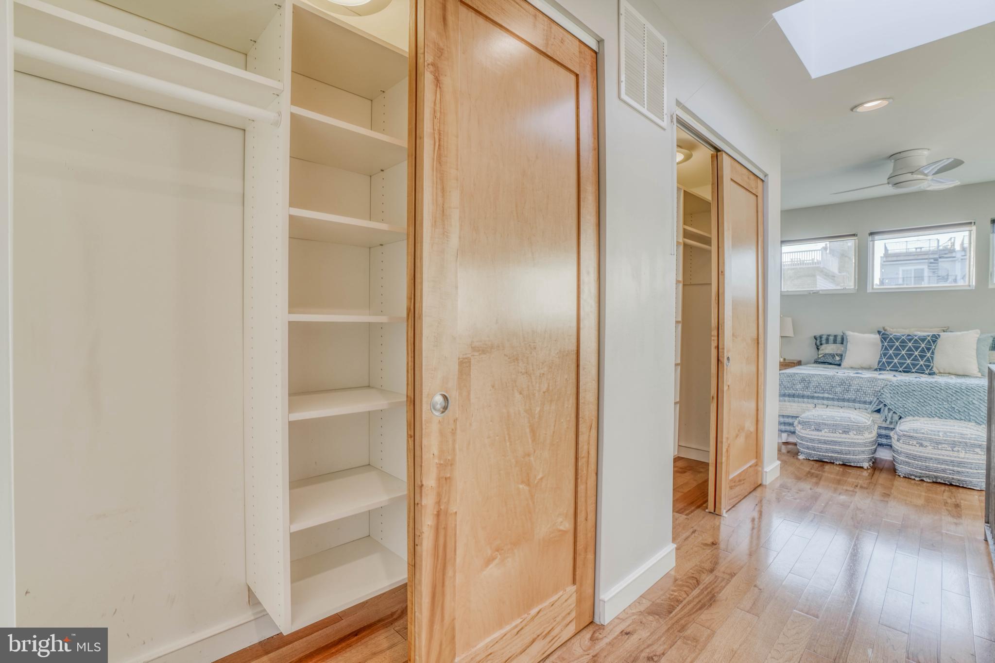 LOCUST POINT - Residential