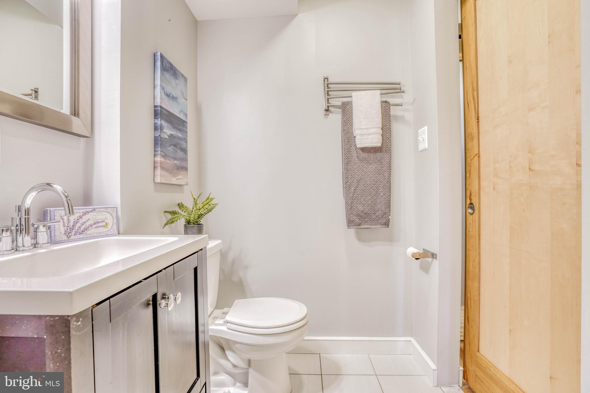 LOCUST POINT - Residential