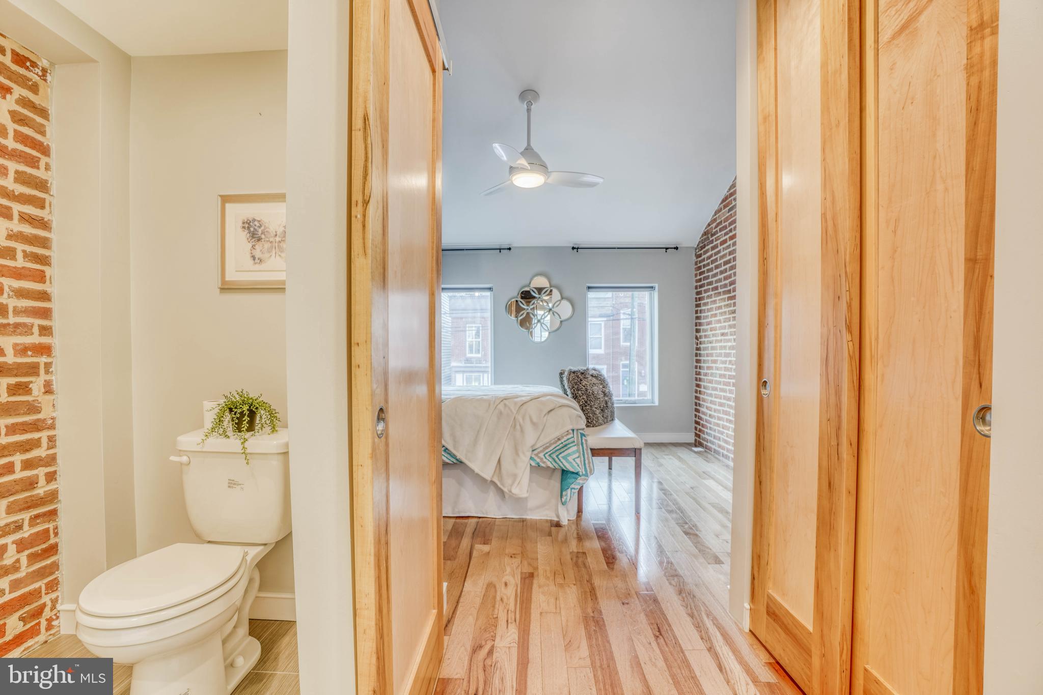 LOCUST POINT - Residential