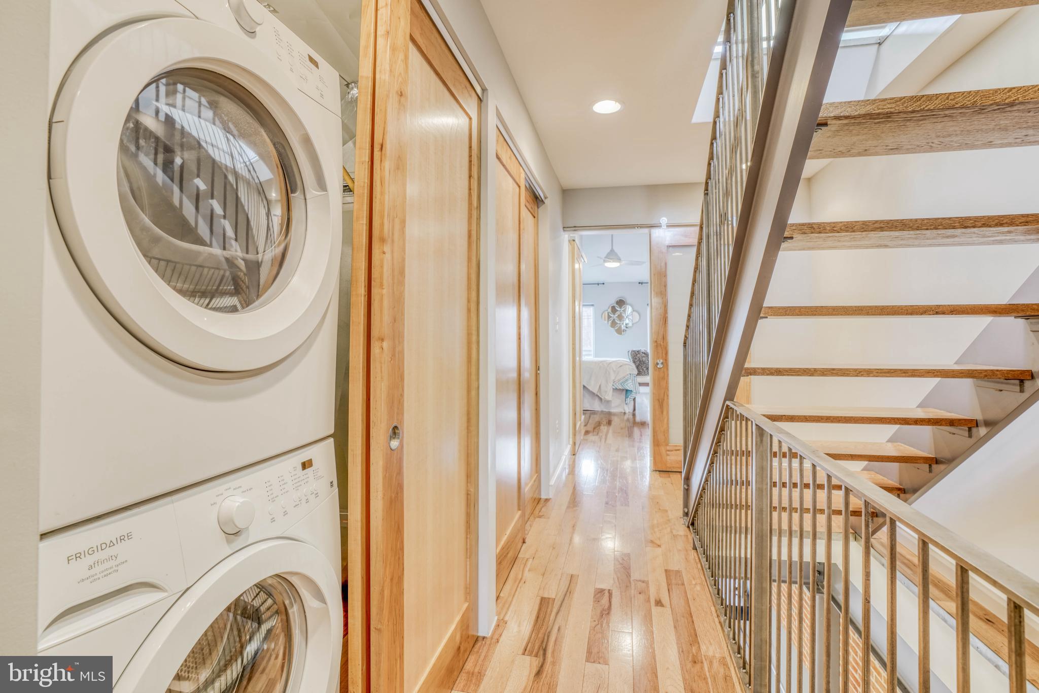 LOCUST POINT - Residential