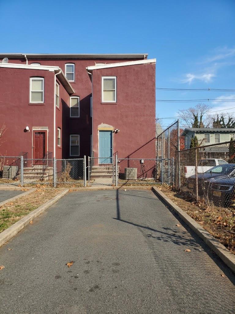 89 BELLEVUE AVENUE