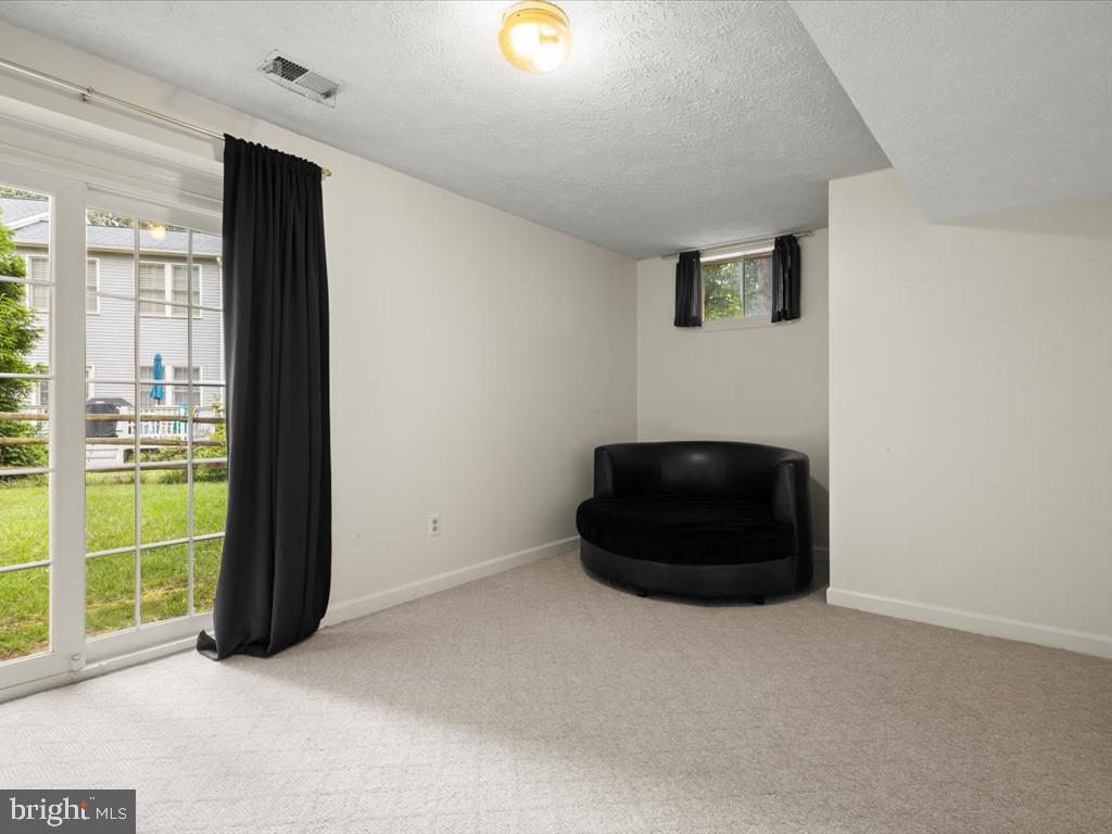 WELLINGTON/CLOVERHILL - Residential