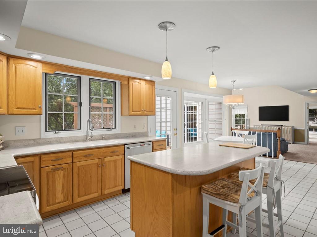 WELLINGTON/CLOVERHILL - Residential