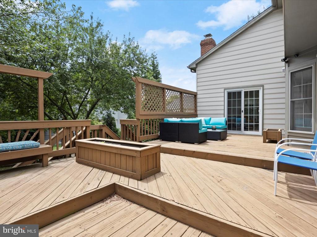 WELLINGTON/CLOVERHILL - Residential