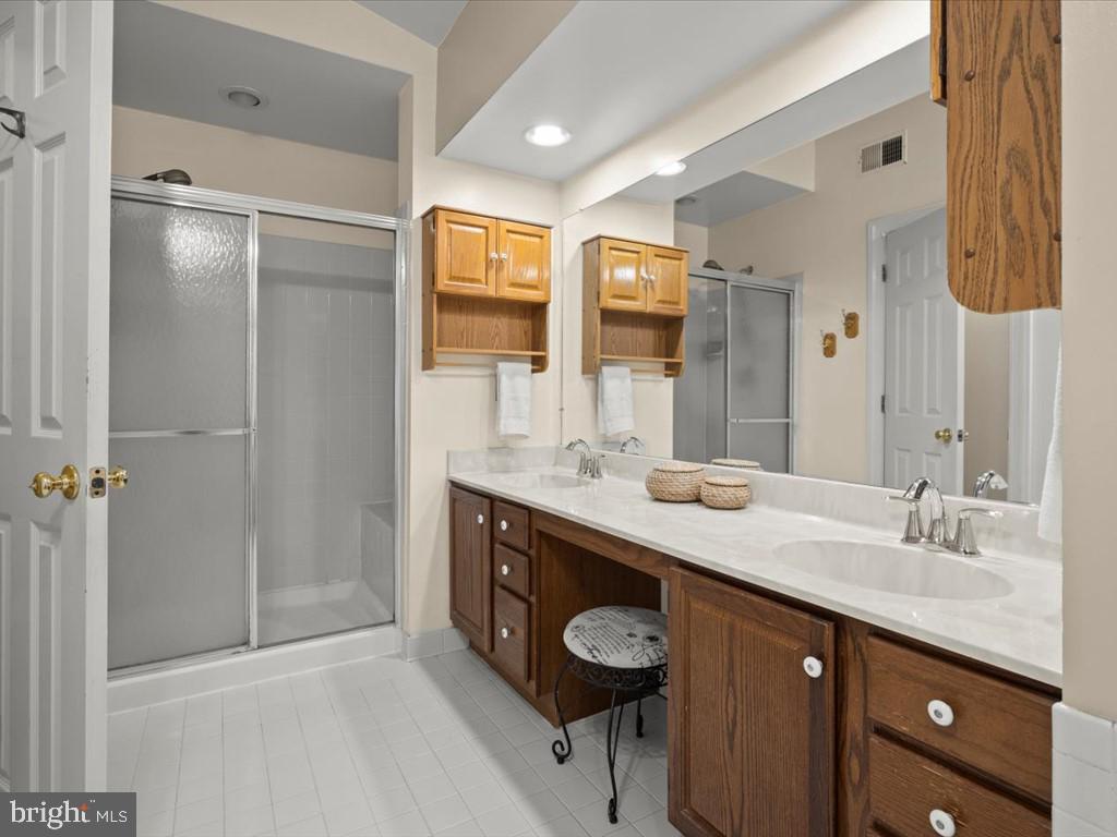 WELLINGTON/CLOVERHILL - Residential