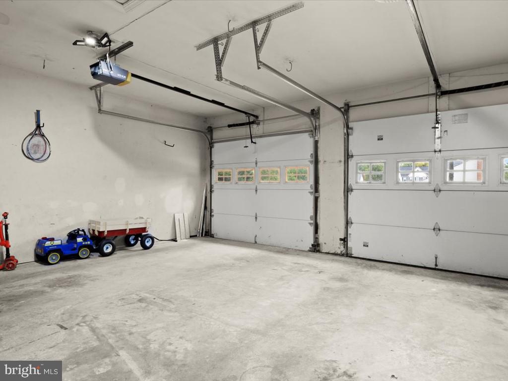 WELLINGTON/CLOVERHILL - Residential