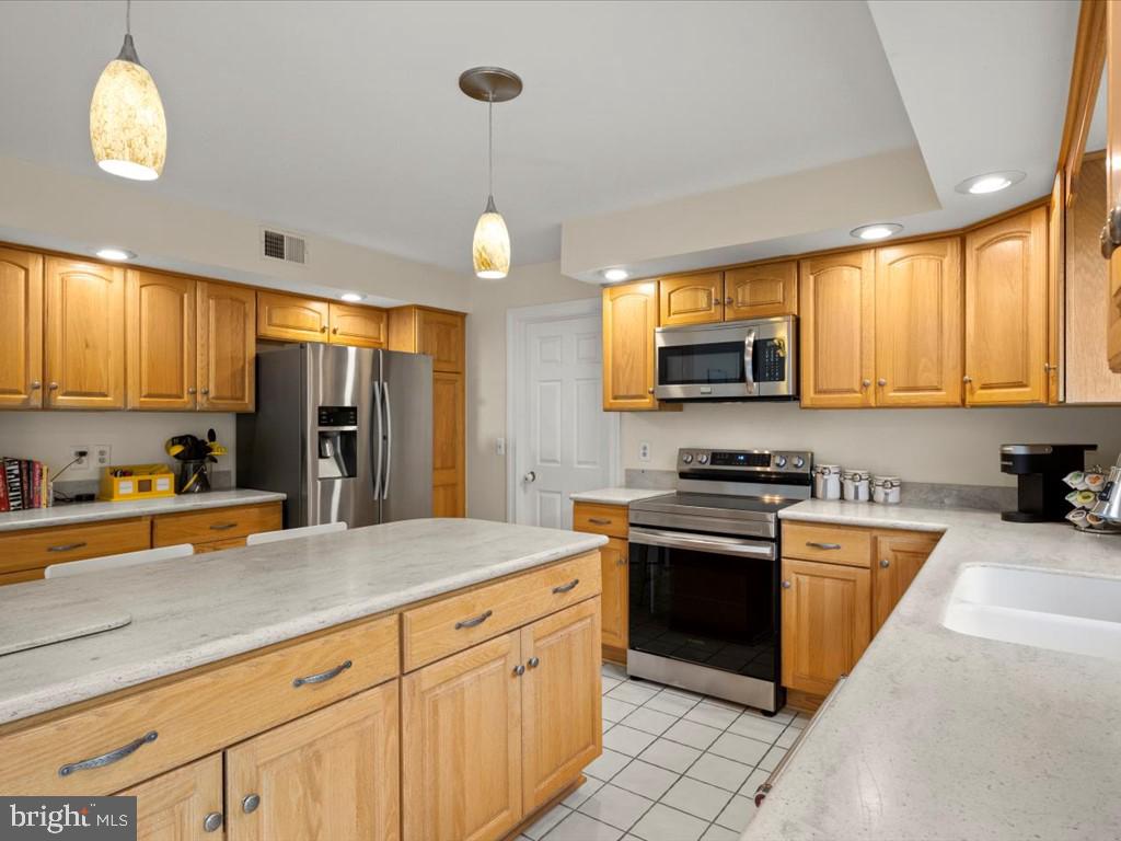 WELLINGTON/CLOVERHILL - Residential