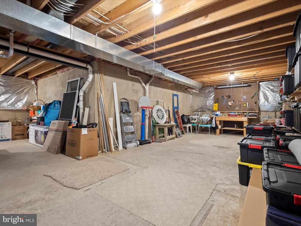 WELLINGTON/CLOVERHILL - Residential