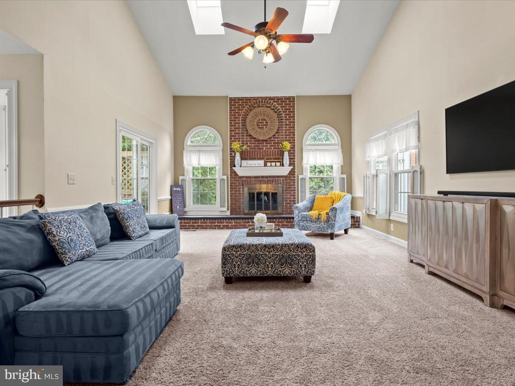 WELLINGTON/CLOVERHILL - Residential