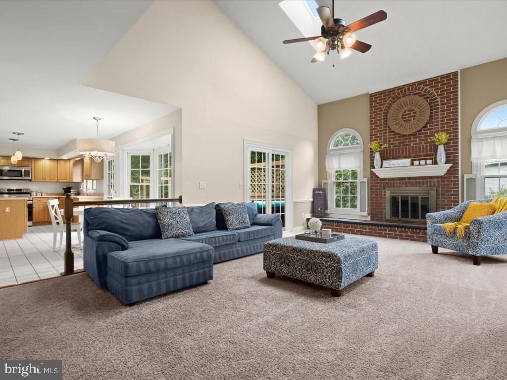 WELLINGTON/CLOVERHILL - Residential