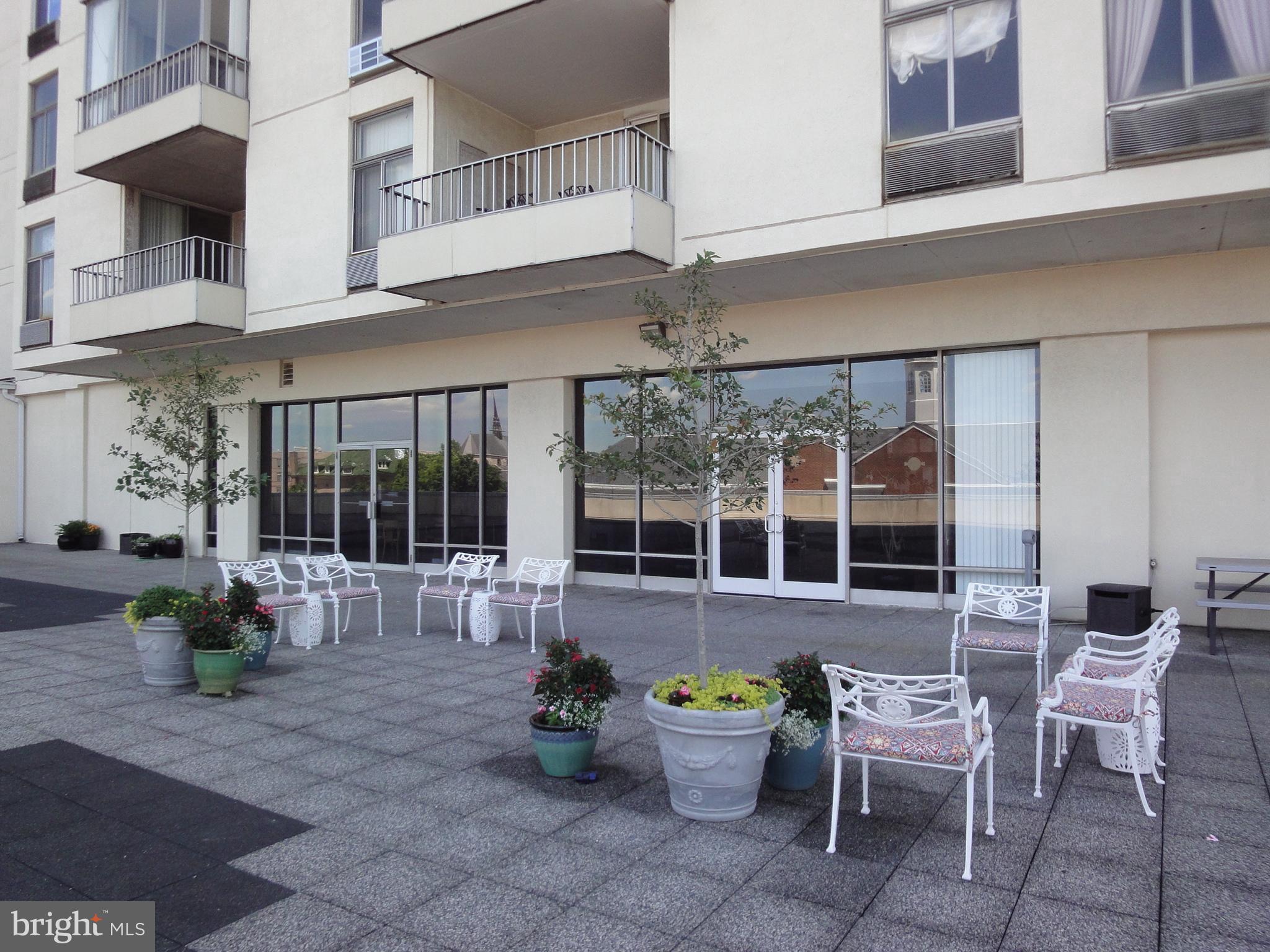 PENTHOUSE CONDOMINIUMS - Residential