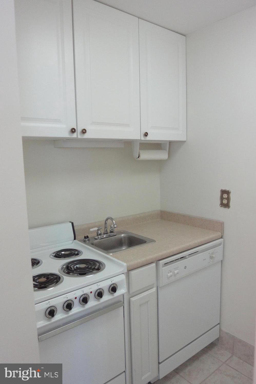 PENTHOUSE CONDOMINIUMS - Residential