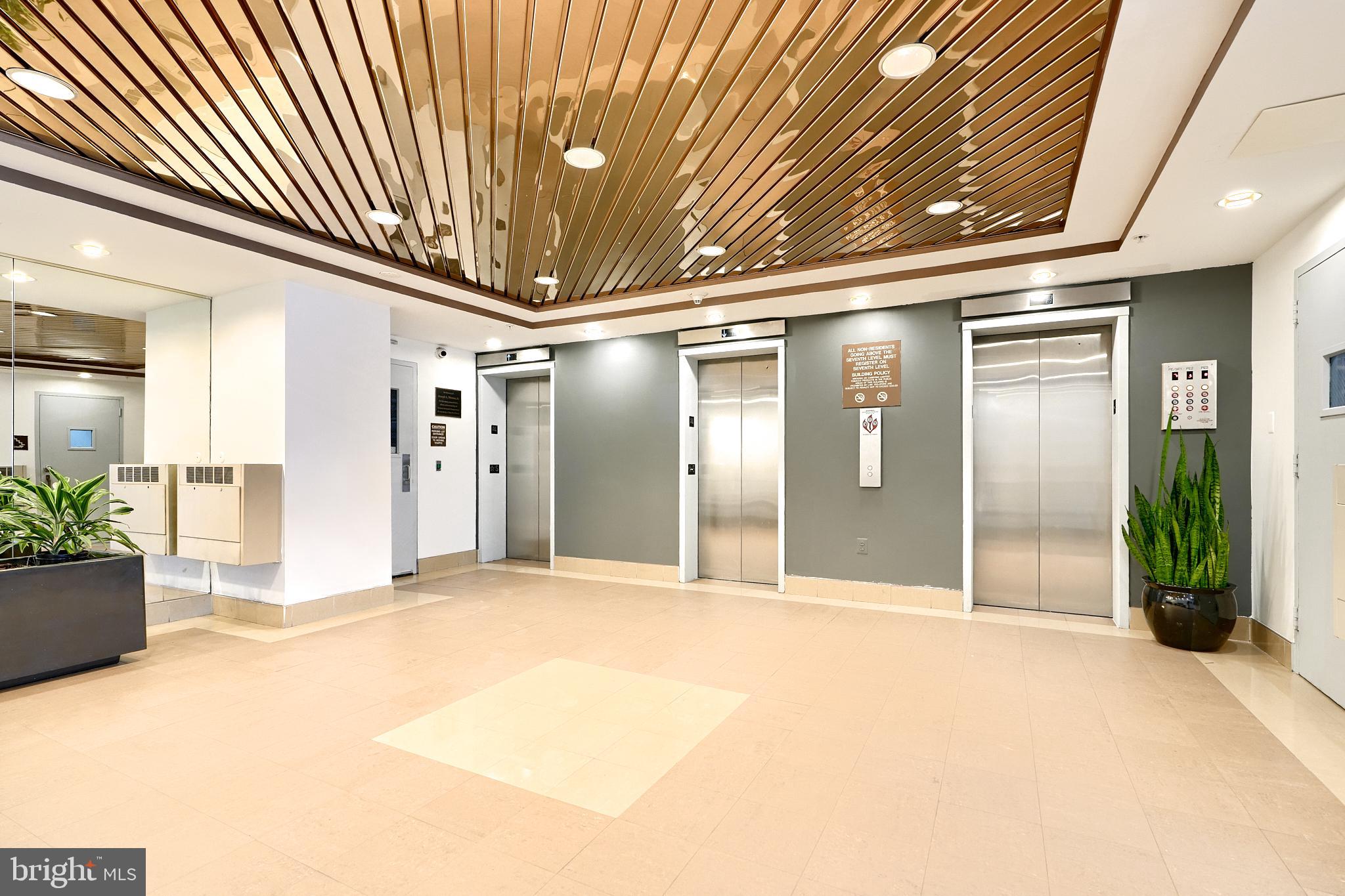 PENTHOUSE CONDOMINIUMS - Residential