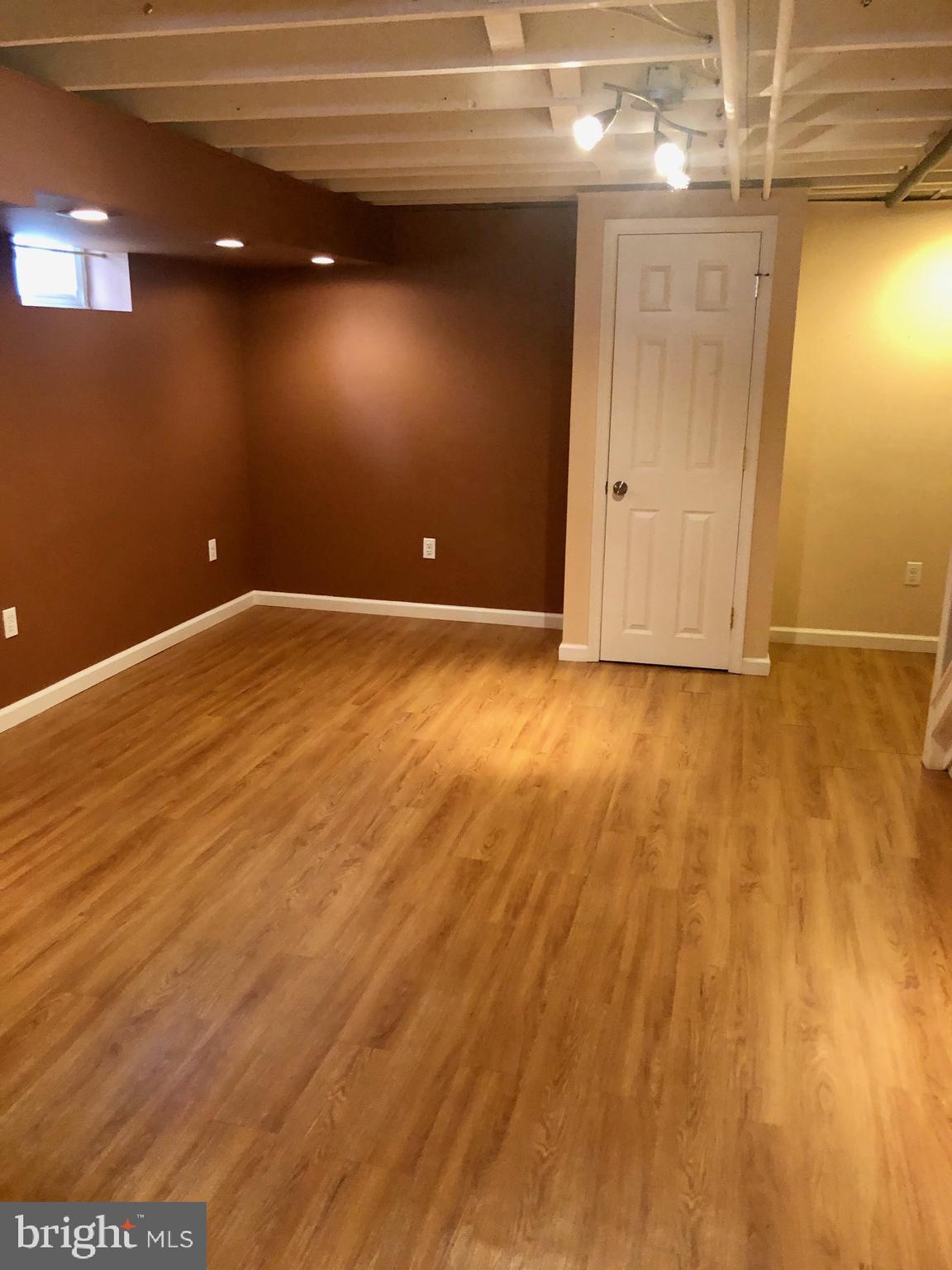 HARBOR VIEW - Residential Lease