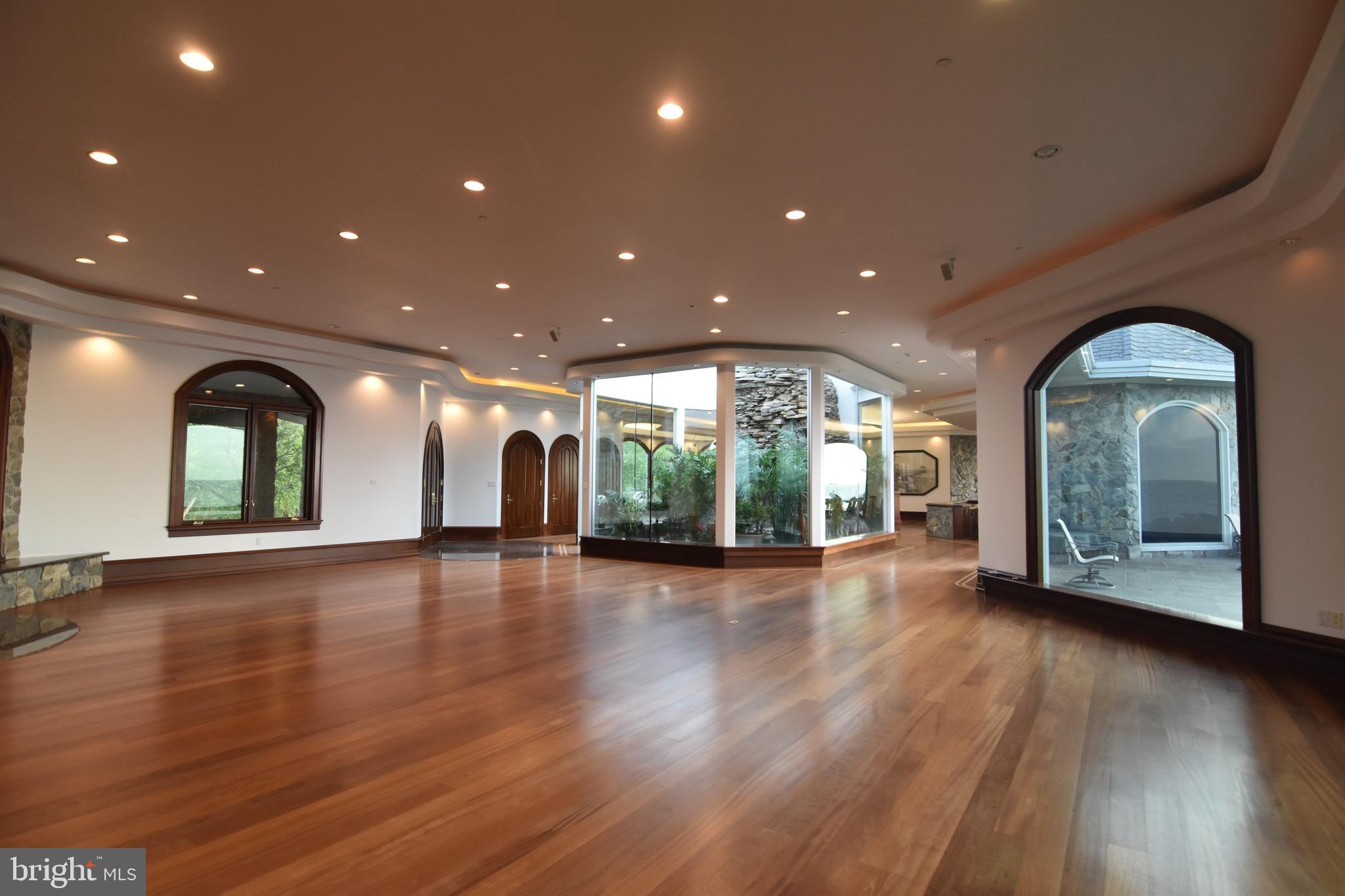 ST JEROMES SHORES - Residential