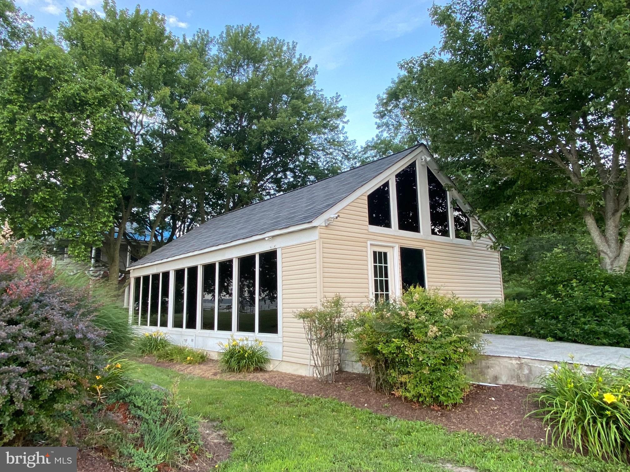 ST JEROMES SHORES - Residential