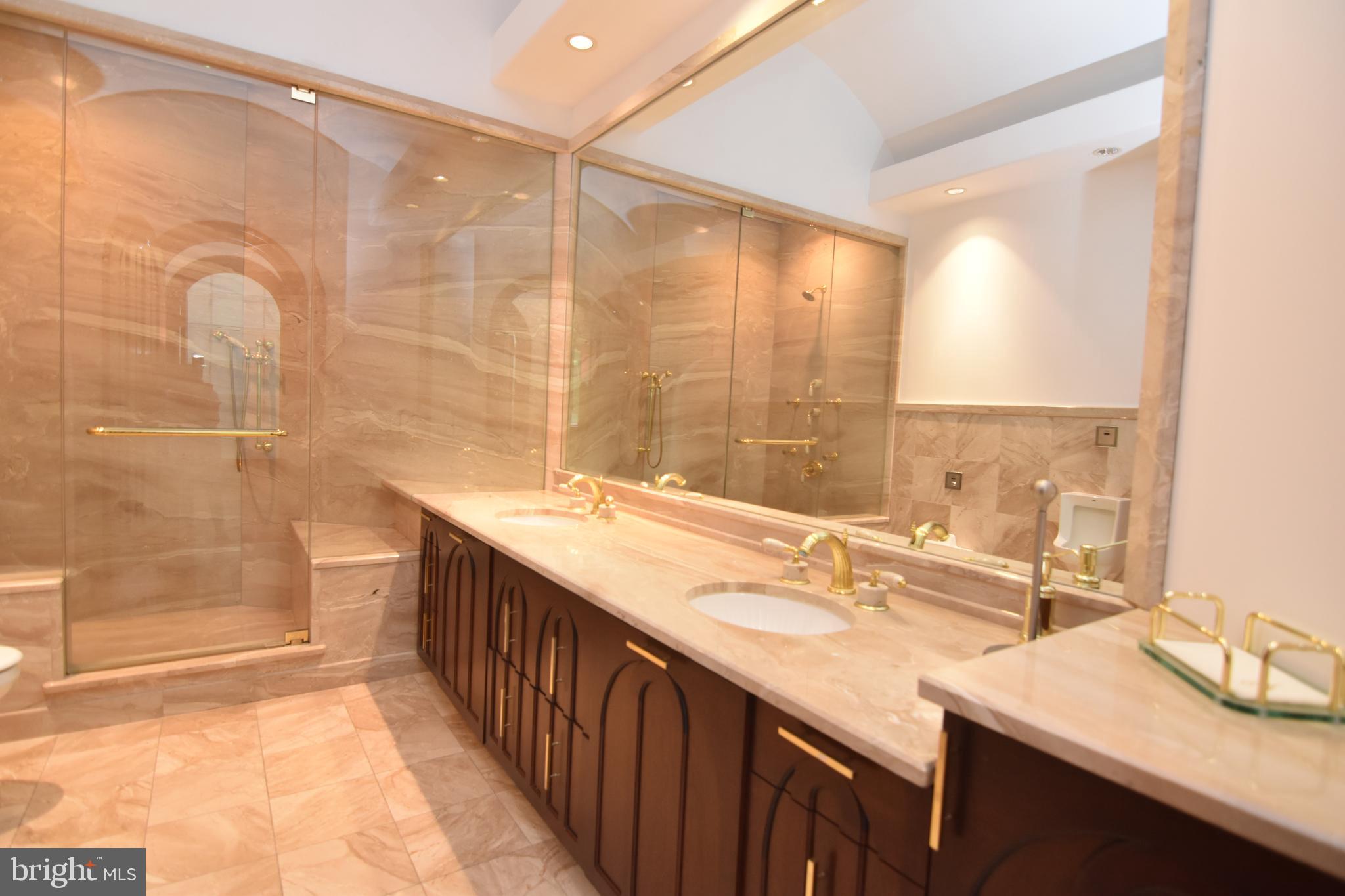 ST JEROMES SHORES - Residential