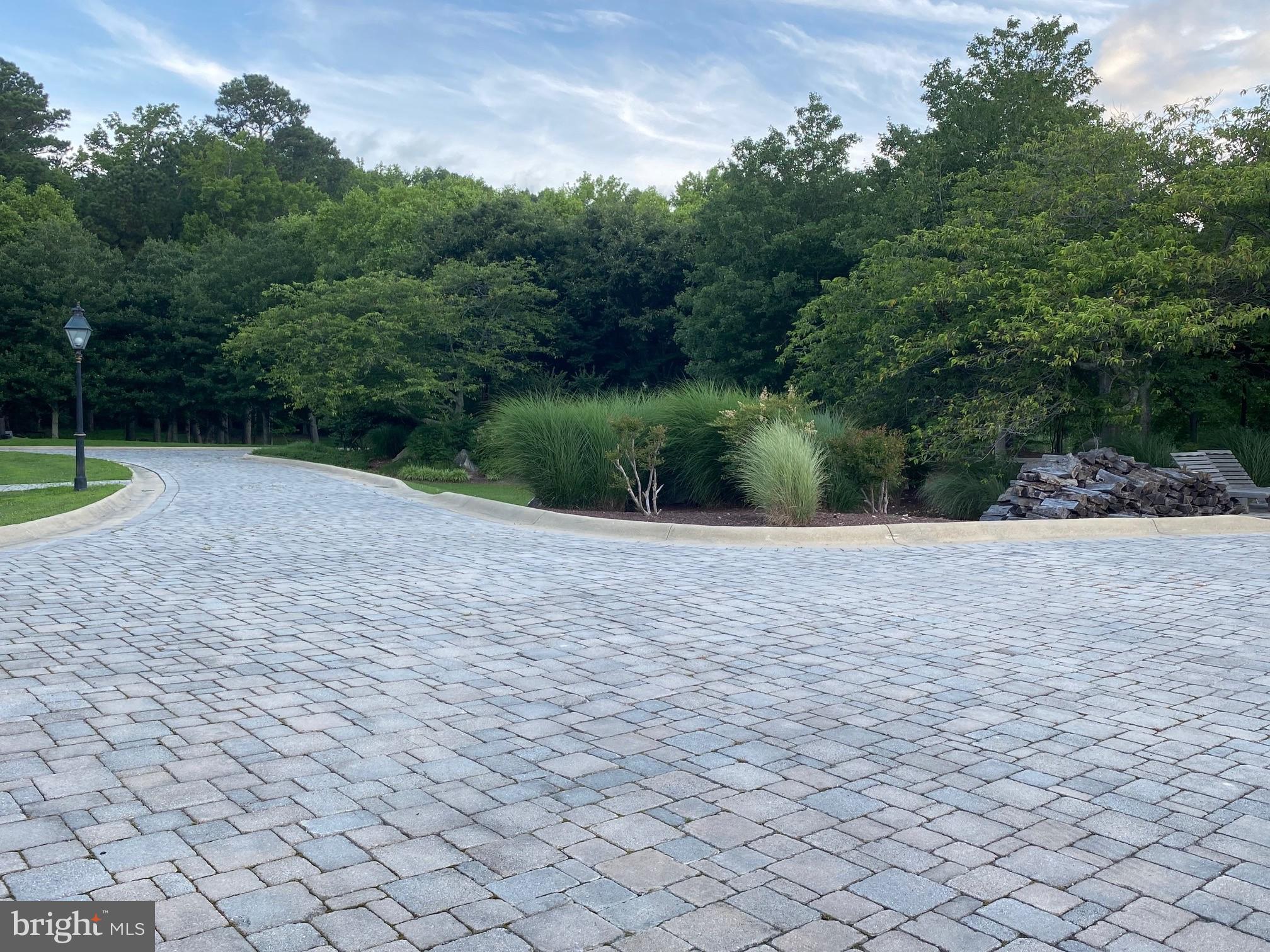 ST JEROMES SHORES - Residential