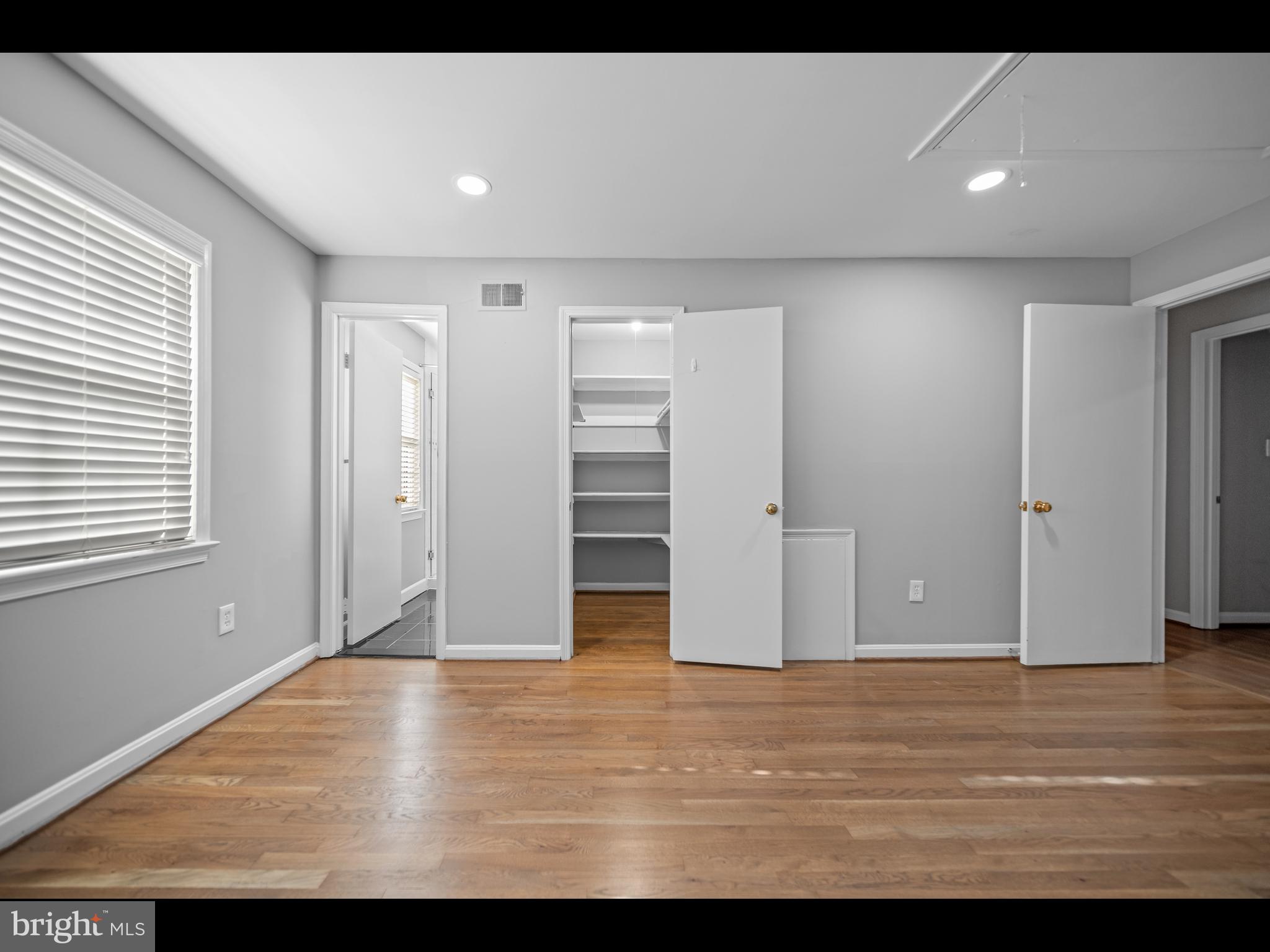 STONELEIGH - Residential Lease