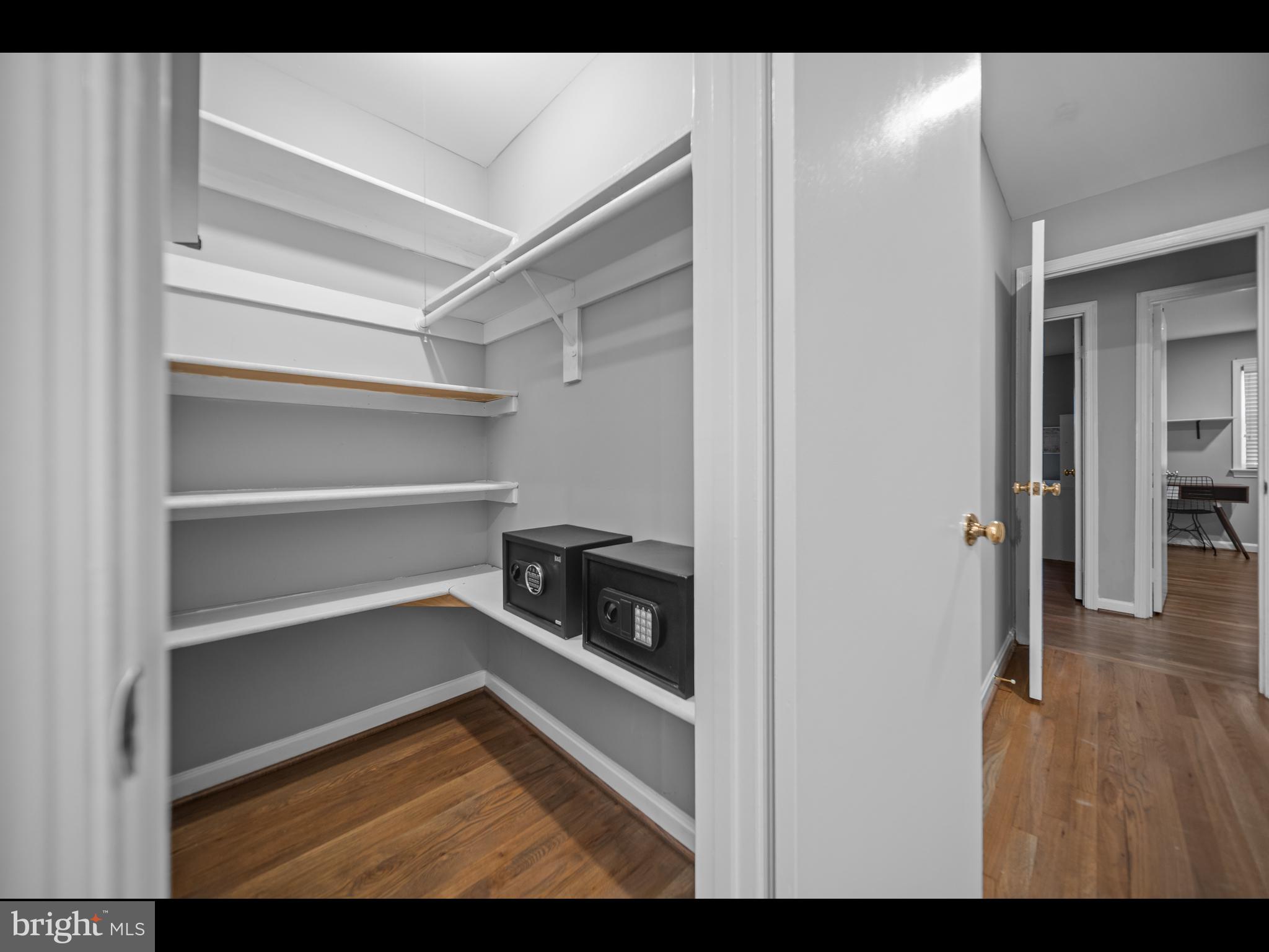 STONELEIGH - Residential Lease