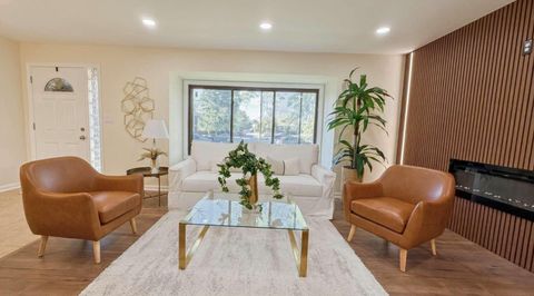 Townhouse For Sale - 370 Bolton Road<br/> HIGHTSTOWN, NJ 08520