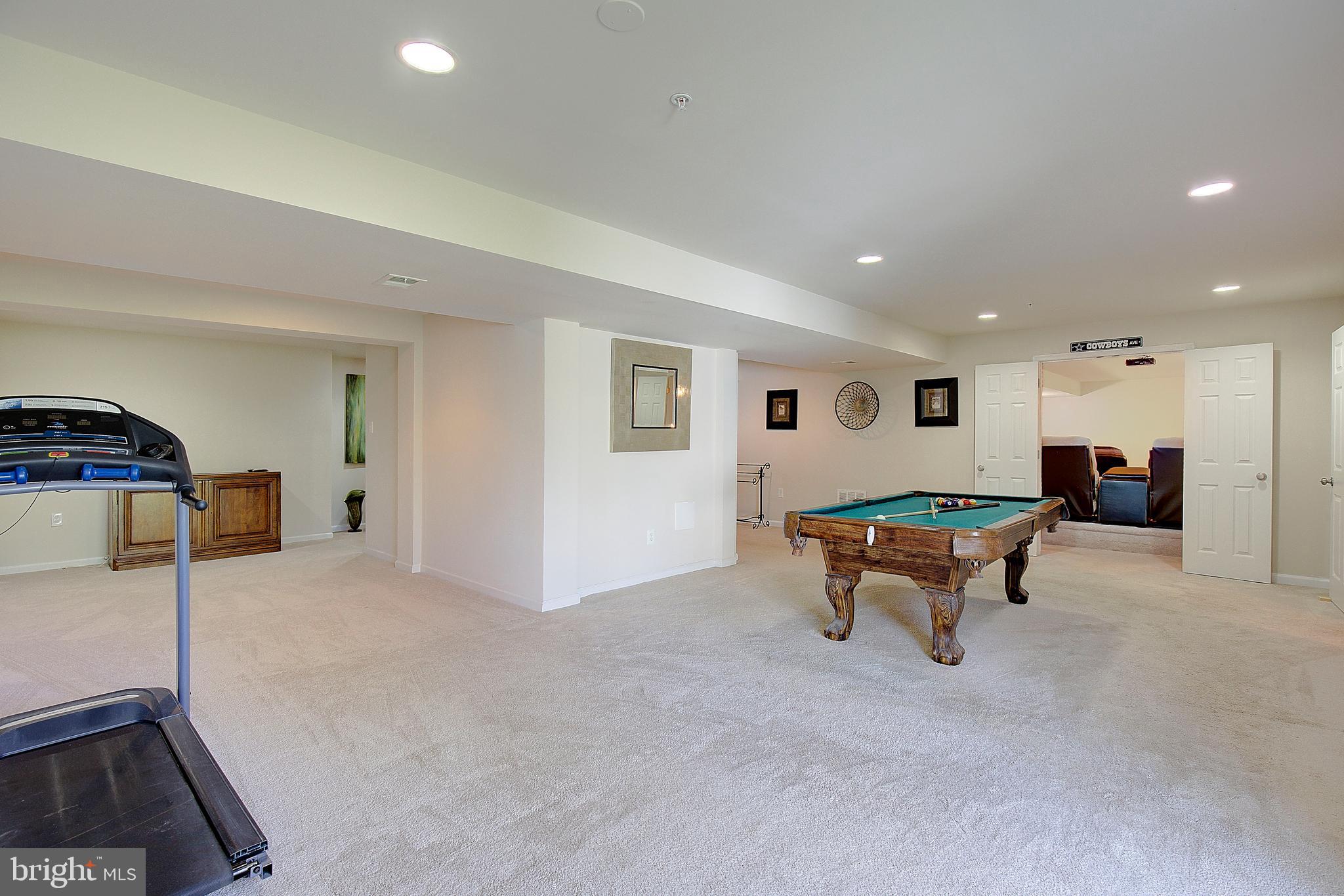 MARLBORO RIDING-PLAT 1> - Residential