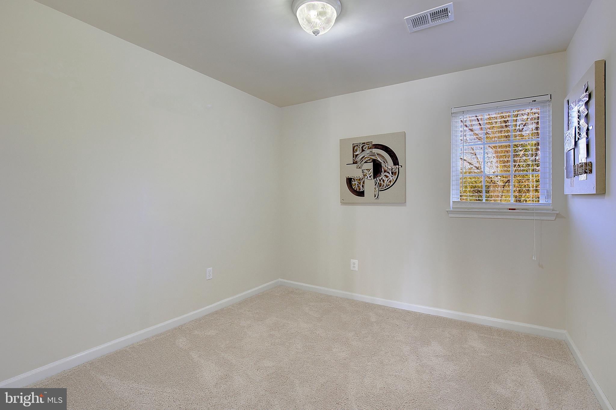 MARLBORO RIDING-PLAT 1> - Residential