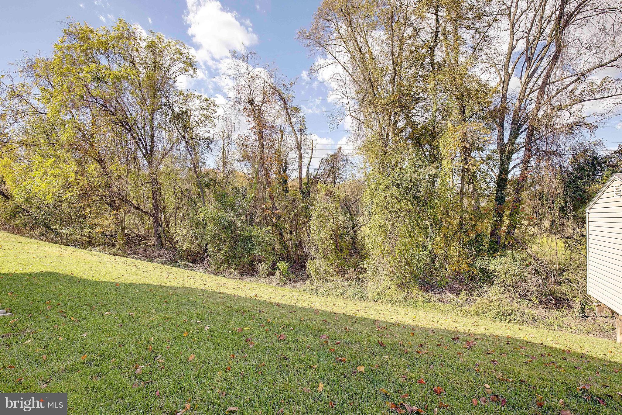 MARLBORO RIDING-PLAT 1> - Residential