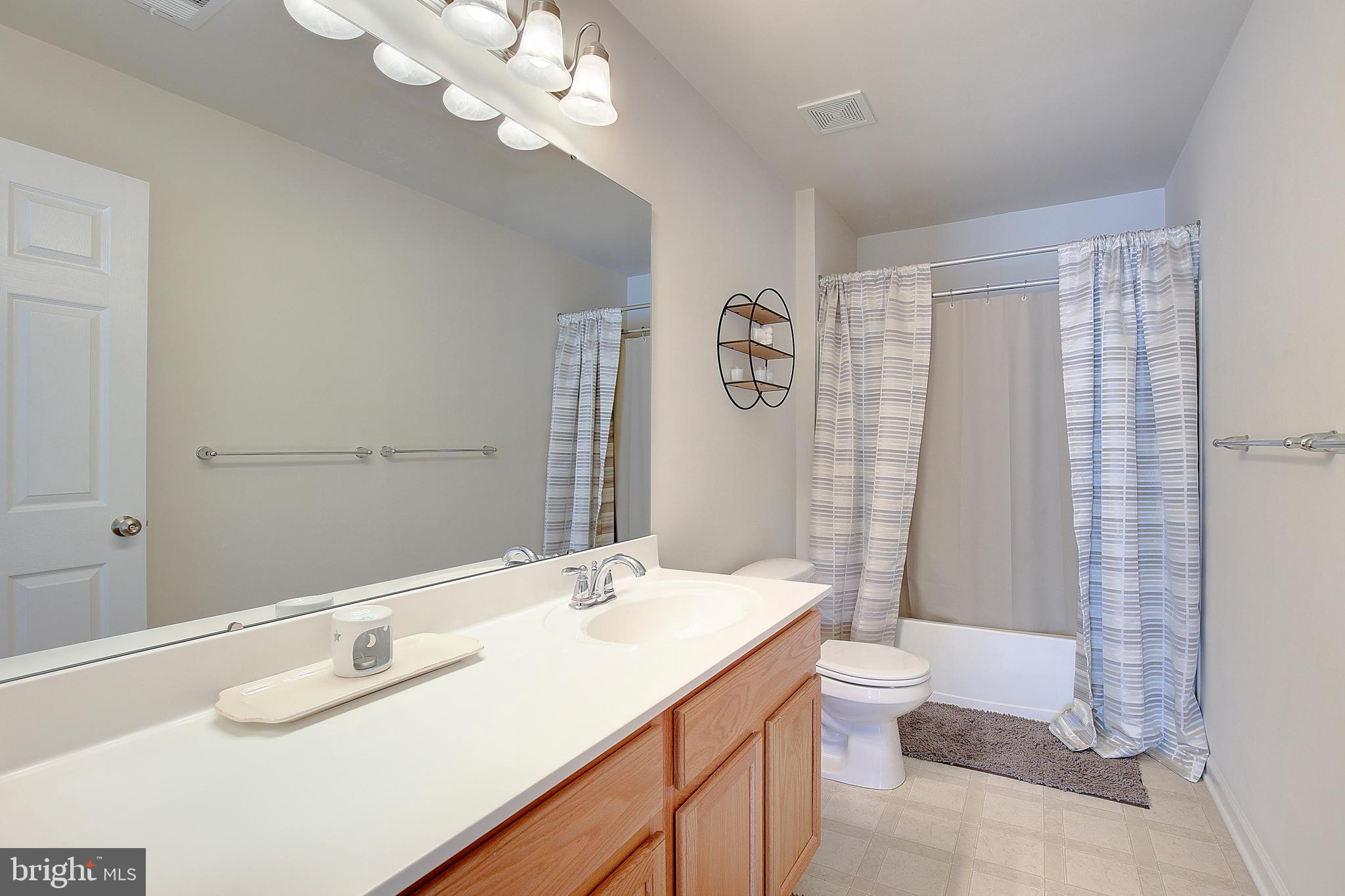 MARLBORO RIDING-PLAT 1> - Residential