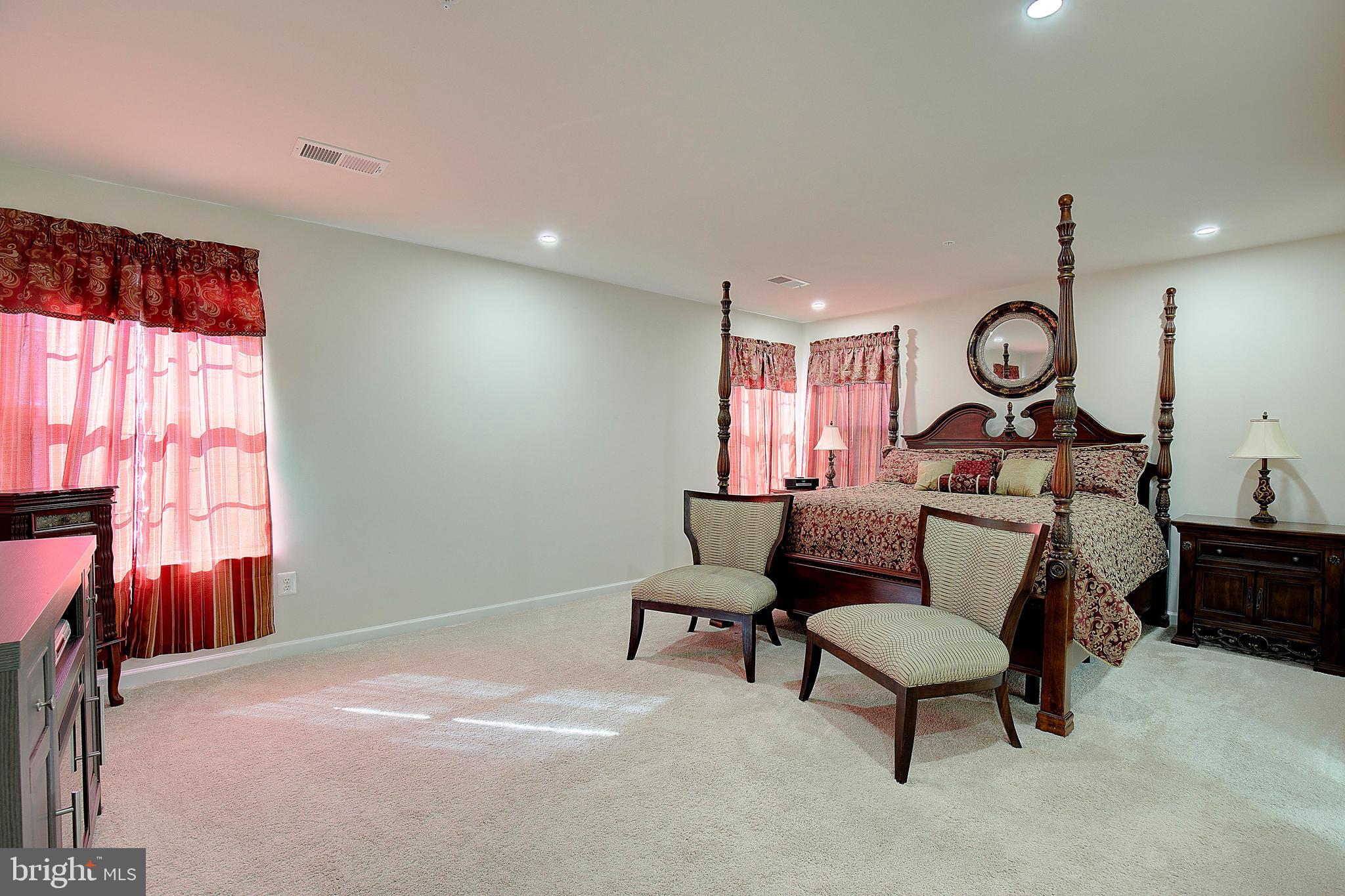 MARLBORO RIDING-PLAT 1> - Residential