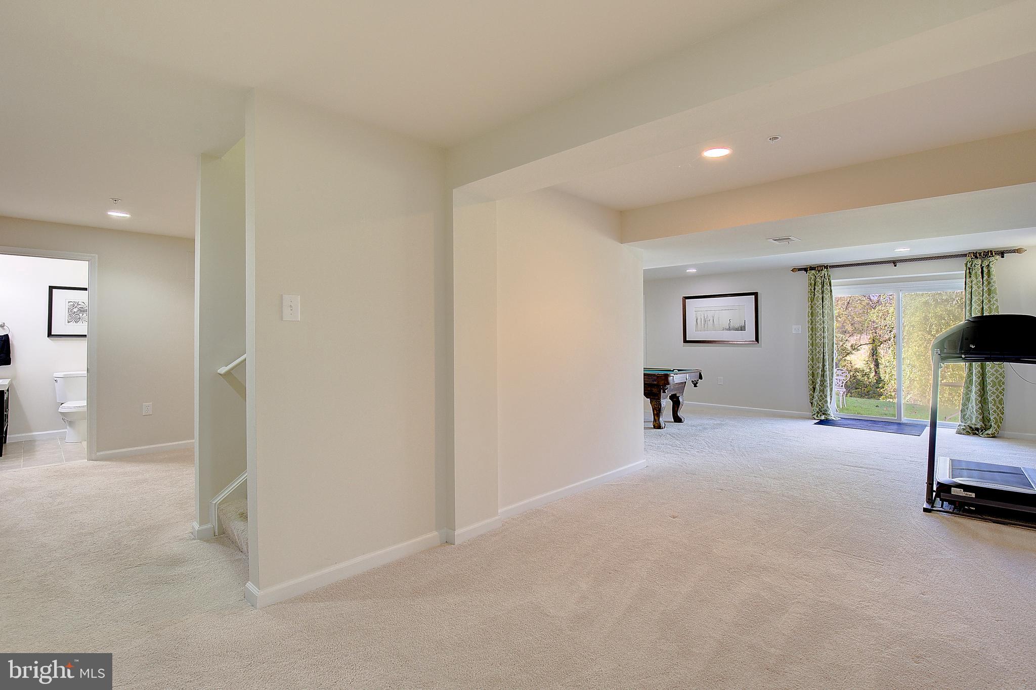 MARLBORO RIDING-PLAT 1> - Residential