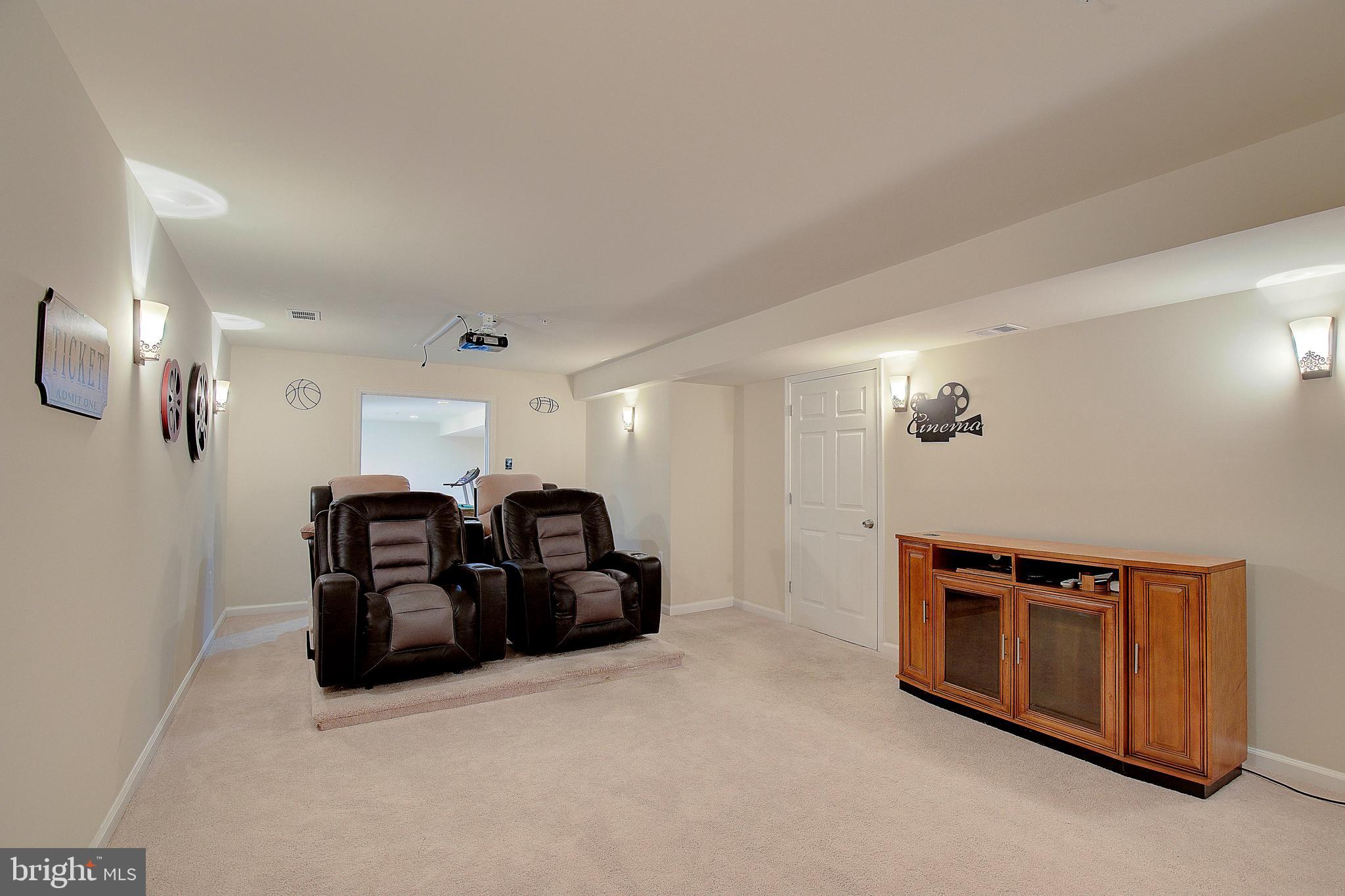 MARLBORO RIDING-PLAT 1> - Residential