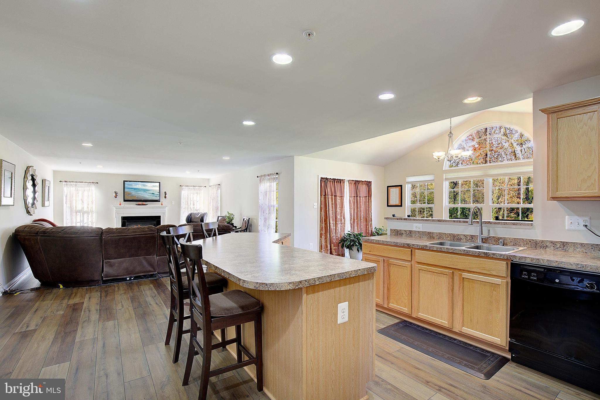 MARLBORO RIDING-PLAT 1> - Residential