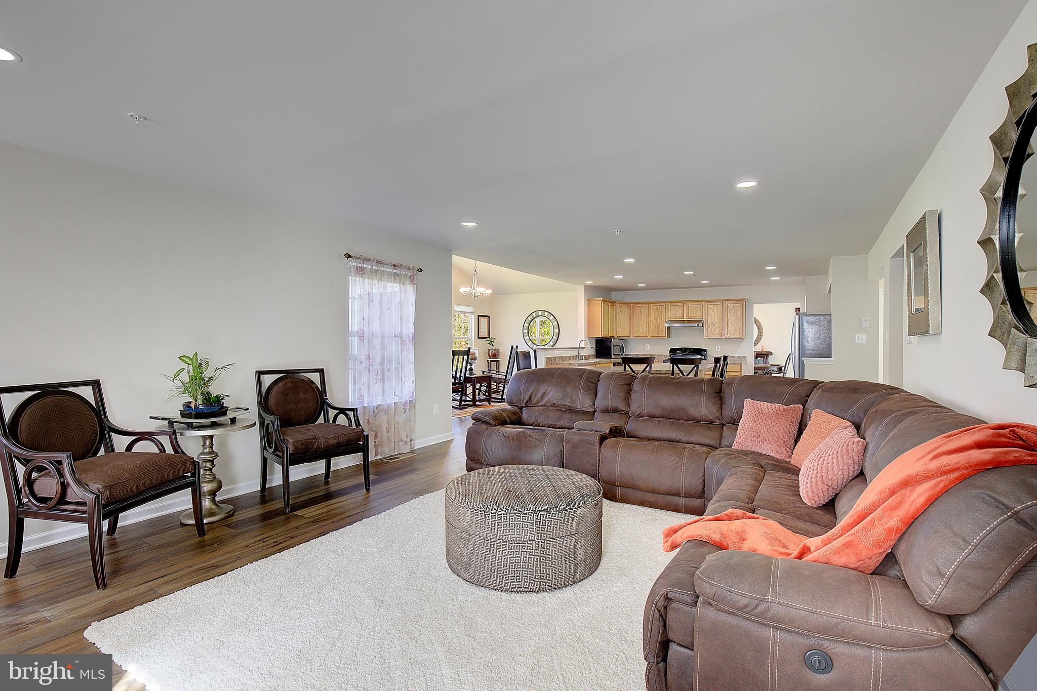 MARLBORO RIDING-PLAT 1> - Residential