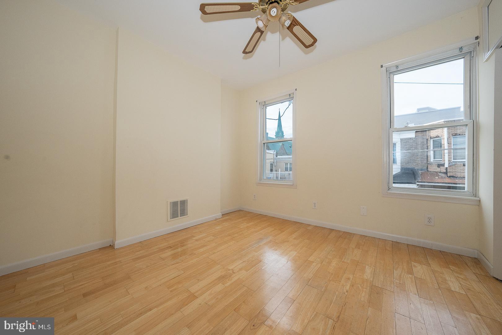 PORT RICHMOND - Residential