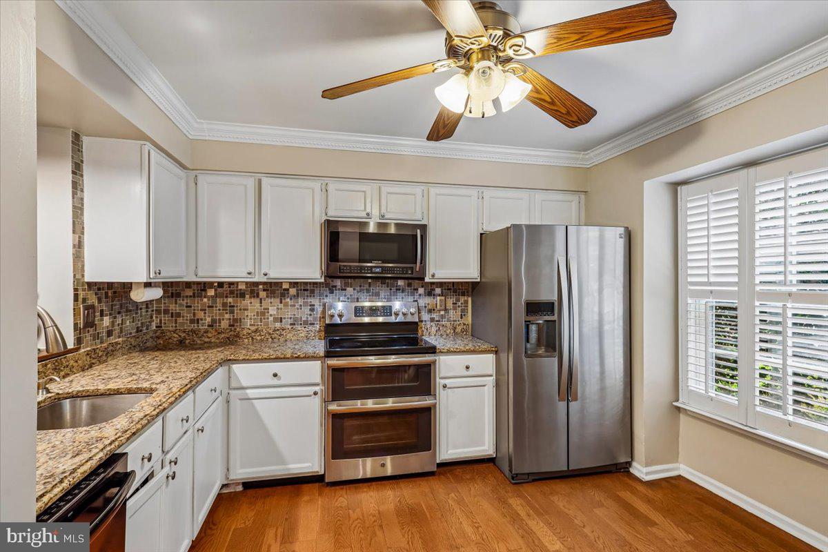 11738 LONE TREE COURT