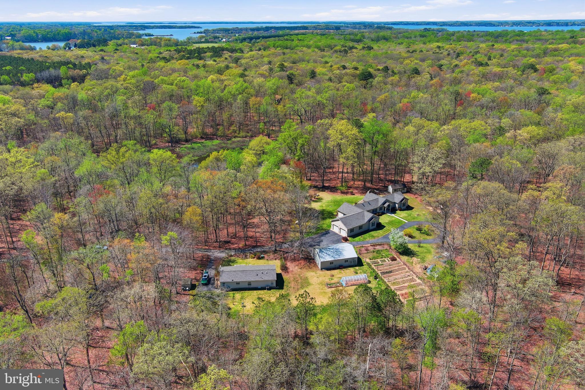 CENTREVILLE - Residential