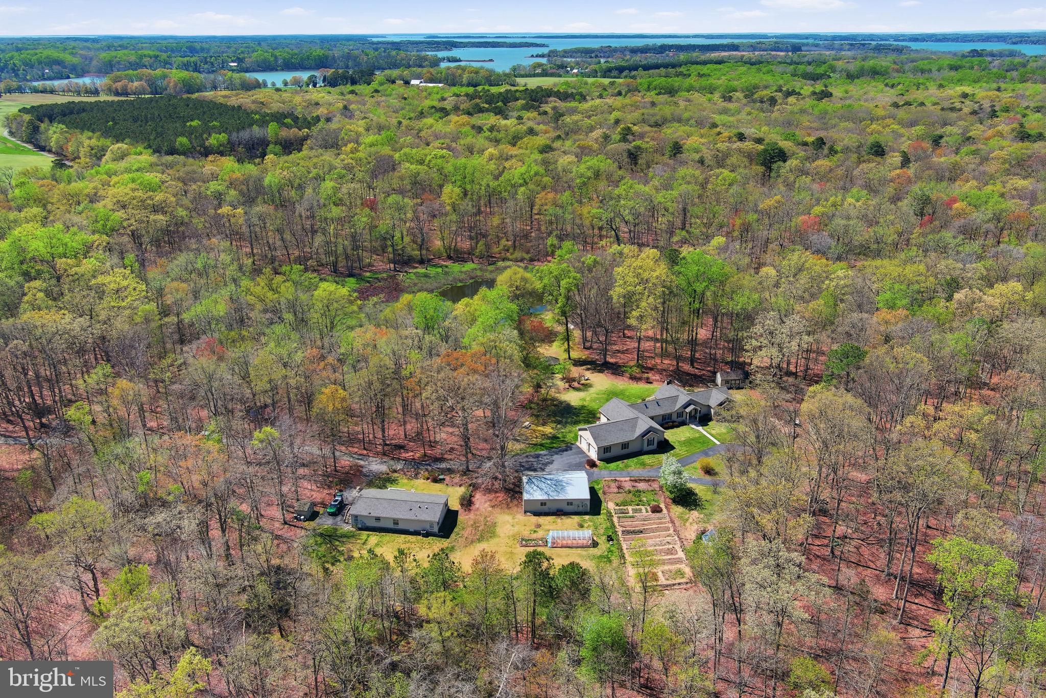 CENTREVILLE - Residential