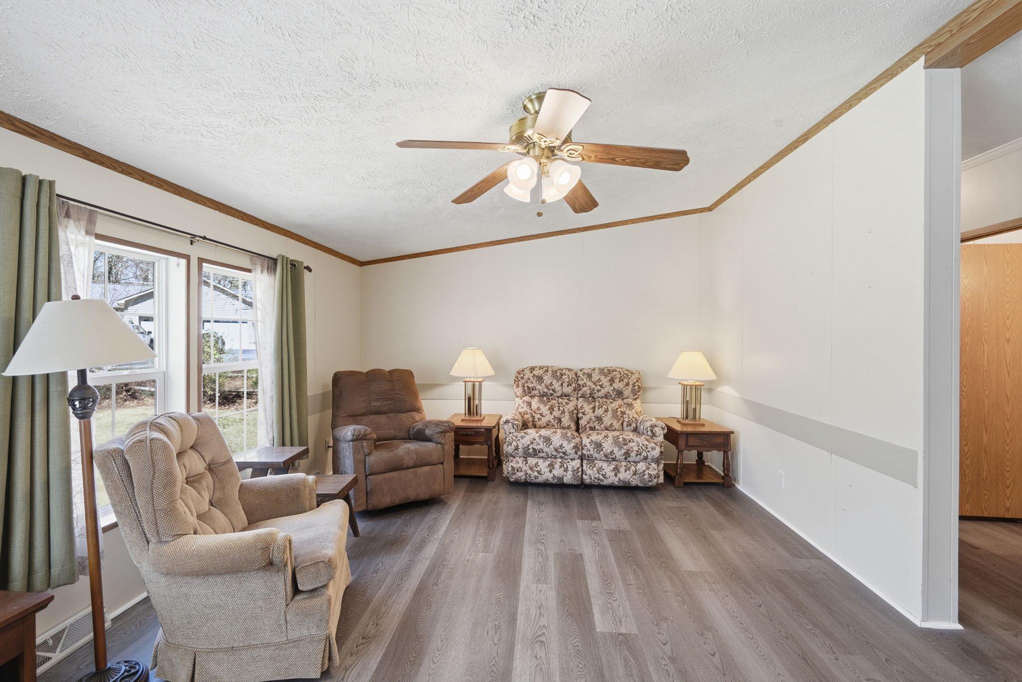 CENTREVILLE - Residential