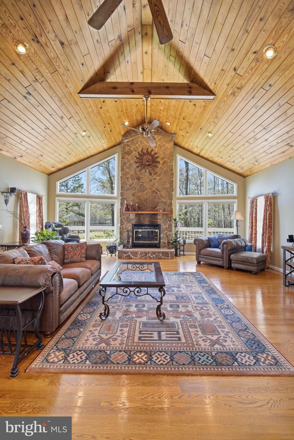 CENTREVILLE - Residential