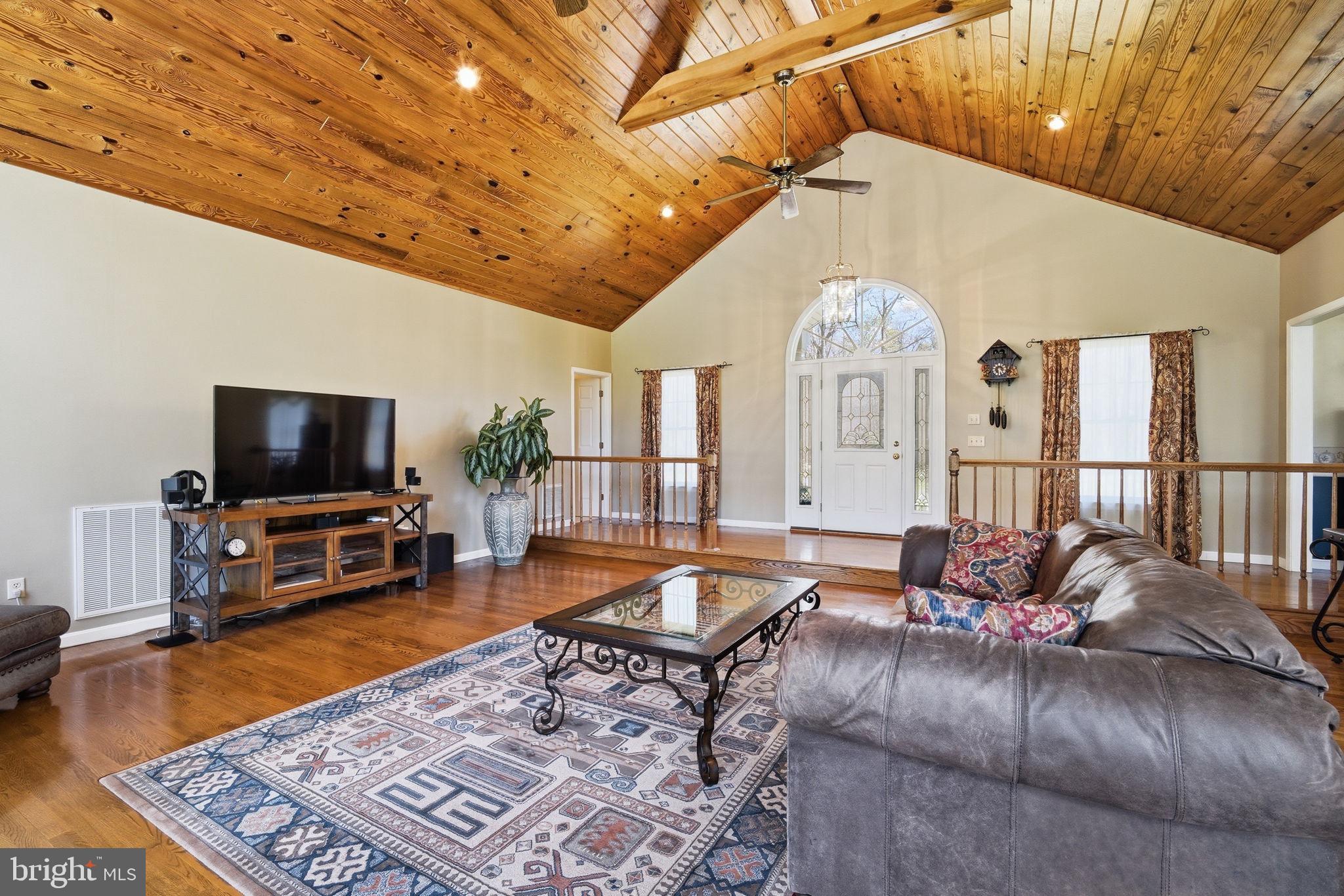 CENTREVILLE - Residential