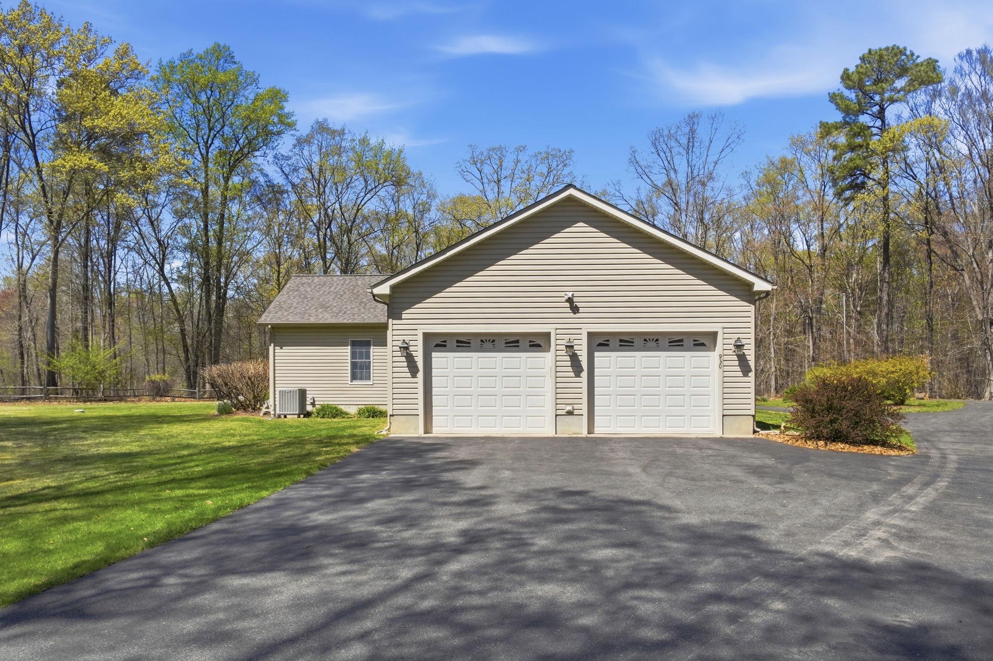 CENTREVILLE - Residential