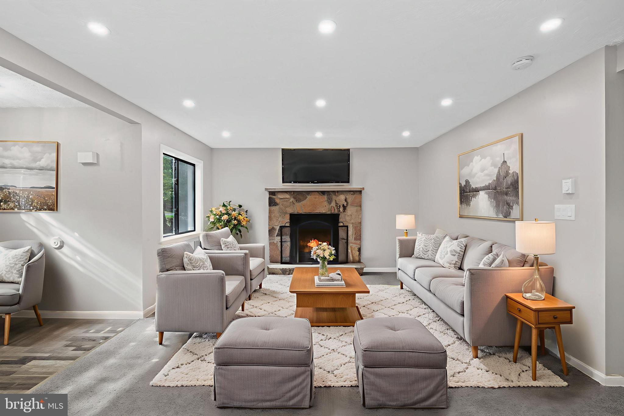 POCONO COUNTRY PLACE - Residential