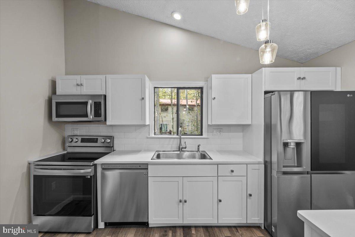 POCONO COUNTRY PLACE - Residential